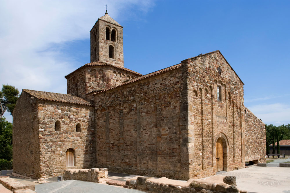 Iglesia románica de Santa María