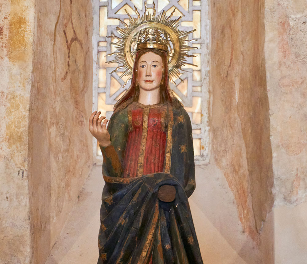 Talla gótica de la Virgen