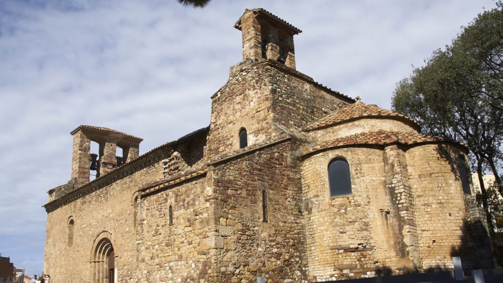 Exterior de la iglesia de San Pedro