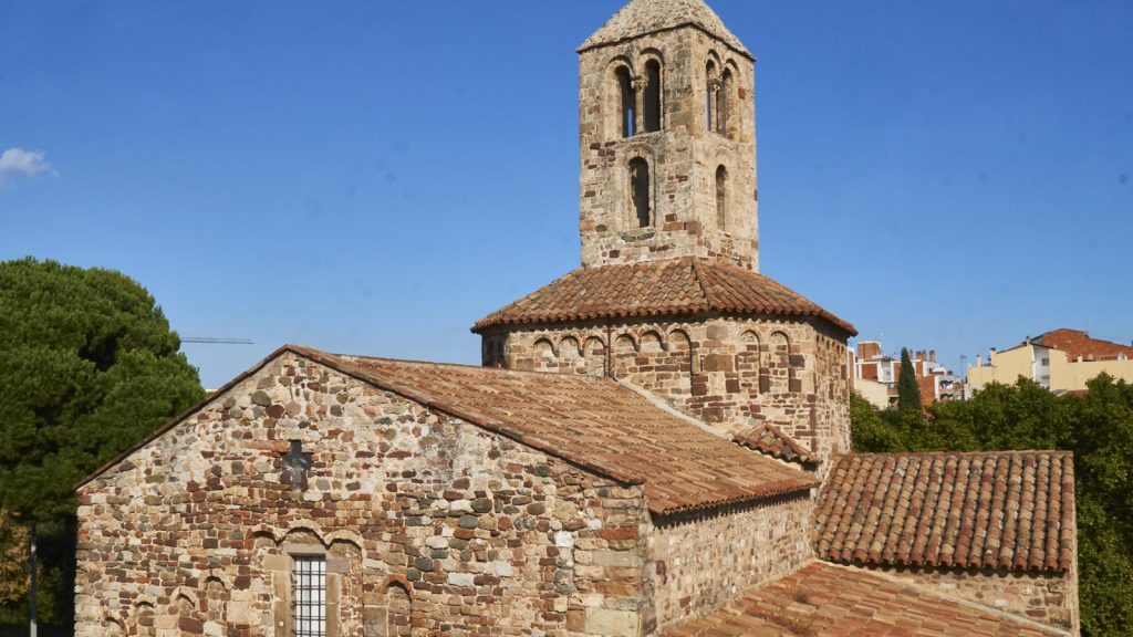 Exterior de la iglesia de Santa María
