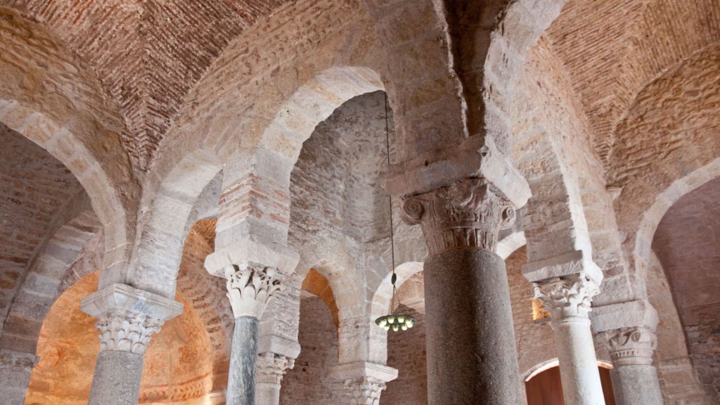 Interior de la iglesia de San Miguel